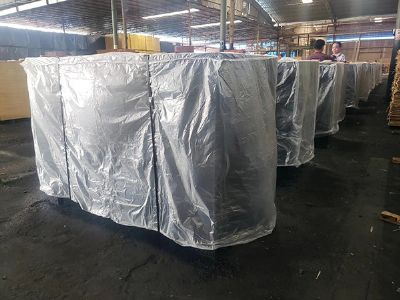 建筑覆膜板廠，建筑模板性能特點